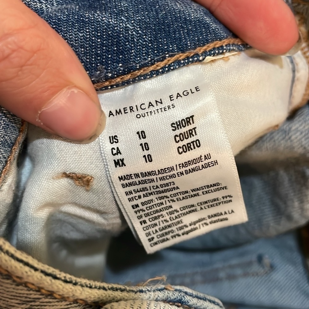 Womens New American Eagle Mom Straight Jean Short High Rise - Picture 4 of 9